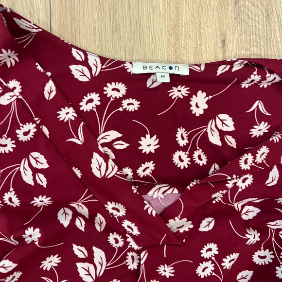 Beacon Red White Floral Blouse Long Sleeve Women's Top Size Medium - Picture 5 of 6